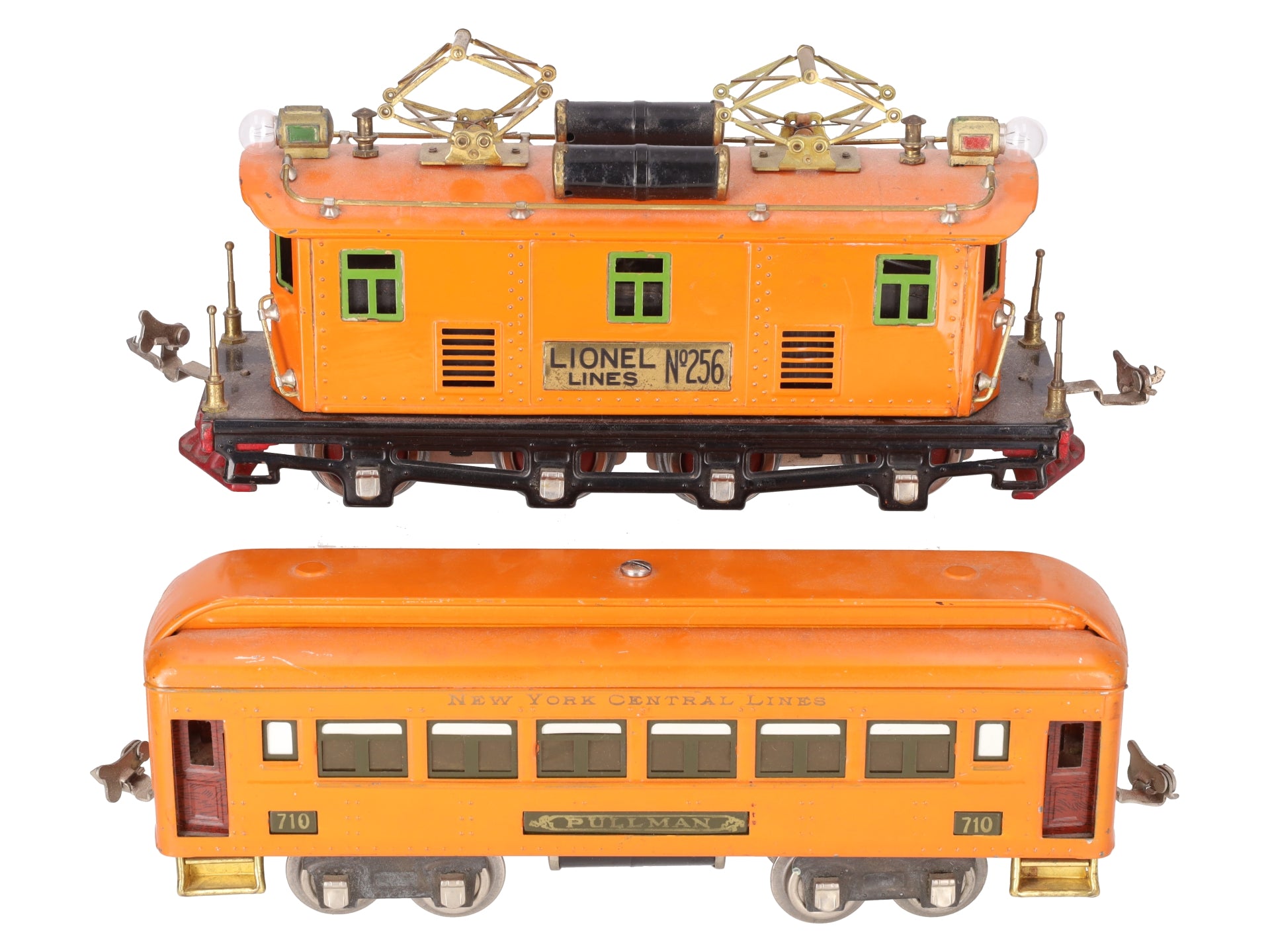 Lionel Prewar O 256 Electric Locomotive w/710 Passenger Car