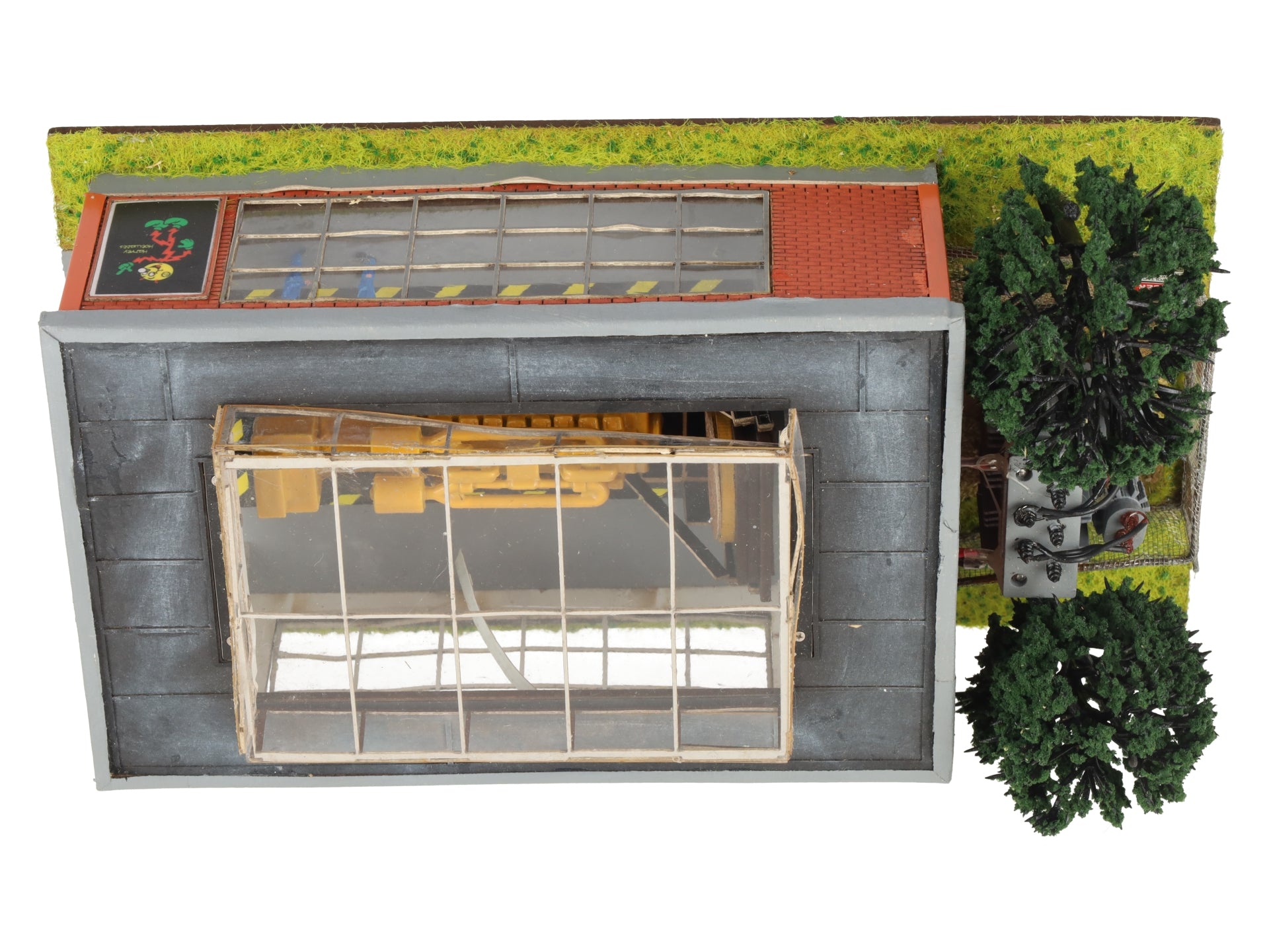 Menards 279-3051 O Scale Menards Power and Light Building VG