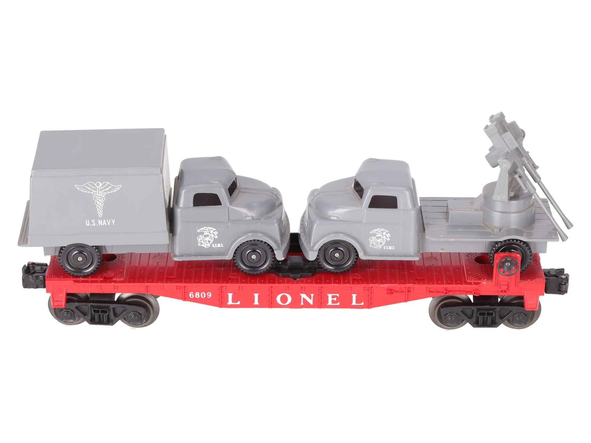 Lionel 6809 Vintage O Flatcar w/USMC AA Gun Truck & Medical Box Truck EX