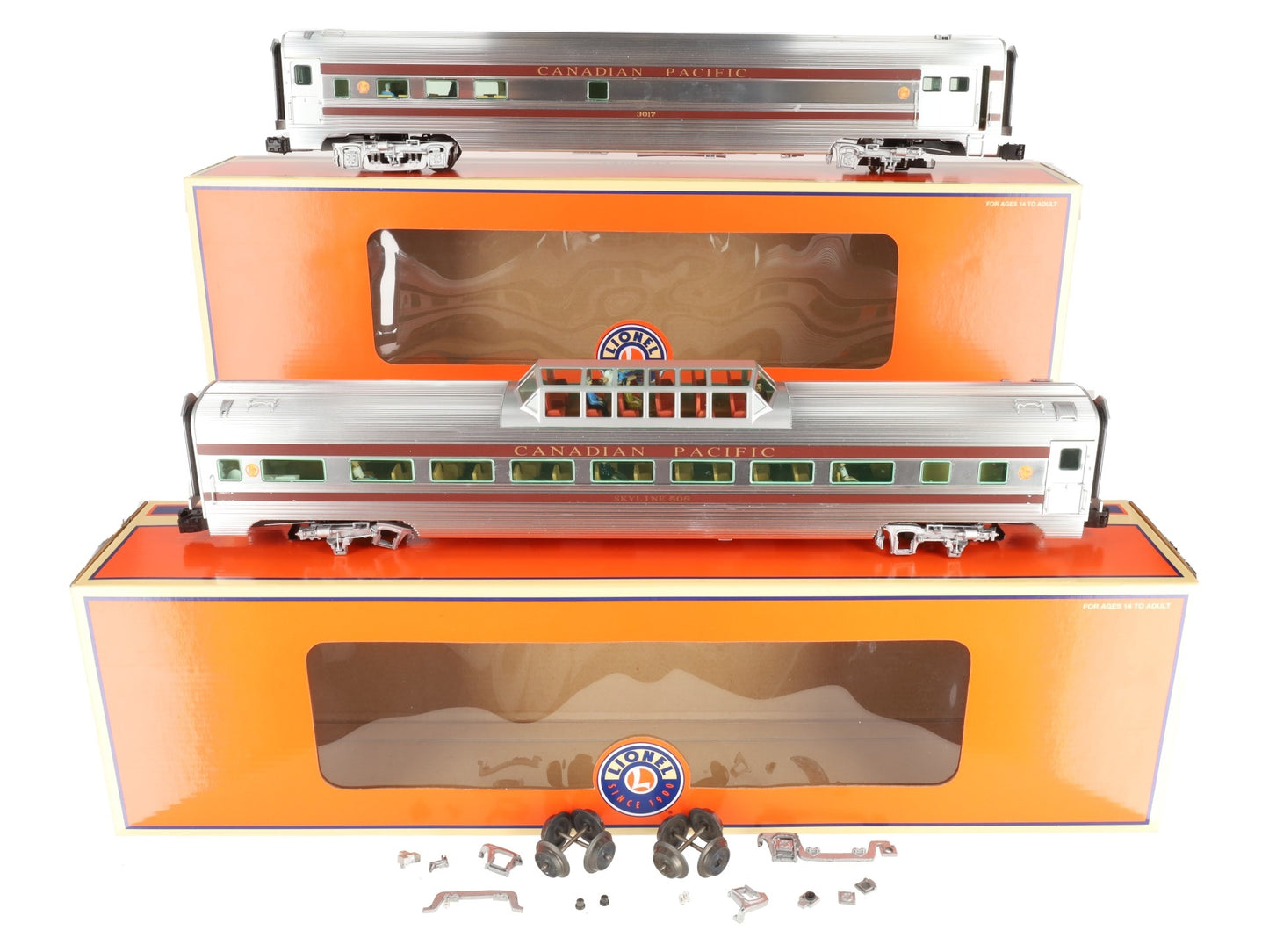 Lionel 6-25605 Canadian Pacific 18" Aluminum Passenger Car (Set of 2) VG/Box
