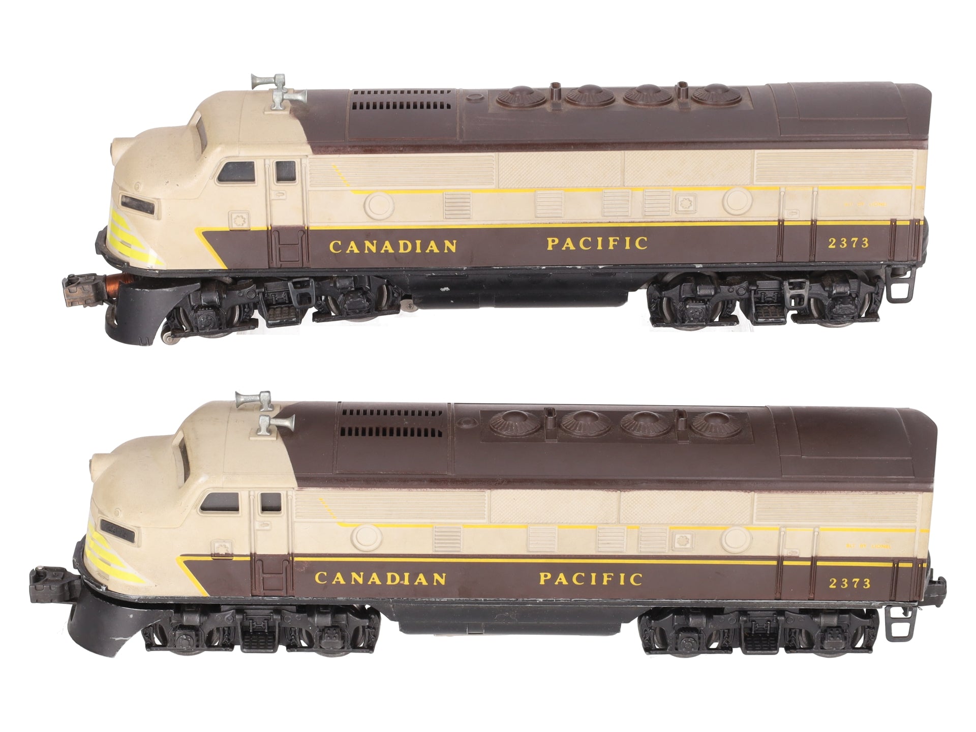 Lionel 2373 Vintage O Canadian Pacific F3 AA Diesel Locomotive Set VG