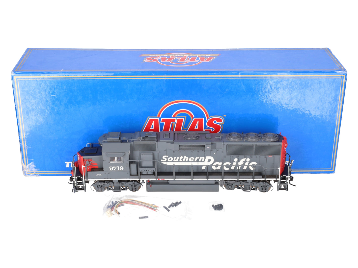 Atlas 1266-1 O Southern Pacific GP60 Diesel Locomotive #9719 (2 Rail) EX/Box