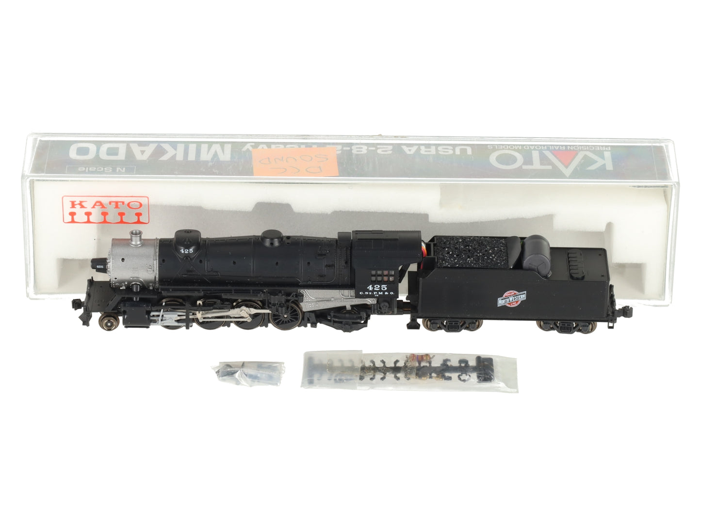 Kato 126-0203 N CNW 2-8-2 USRA Heavy Mikado Steam & Tender w/ DCC & Sound LN/Box