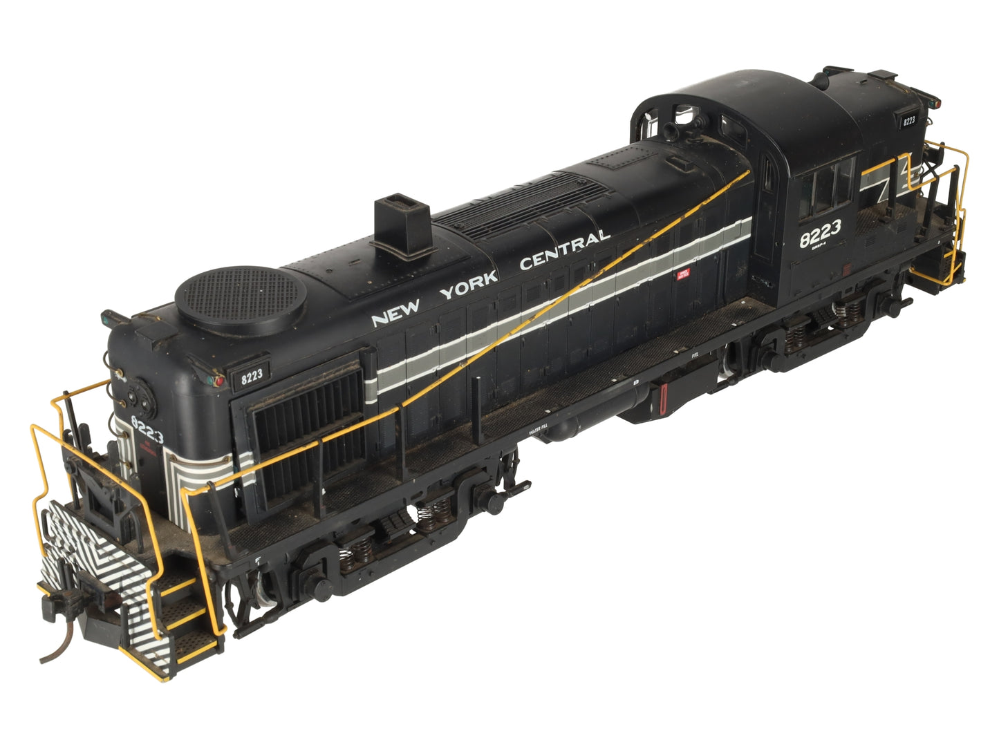 Aristo-Craft 22219 G New York Central RS-3 Diesel Locomotive #8307/Box