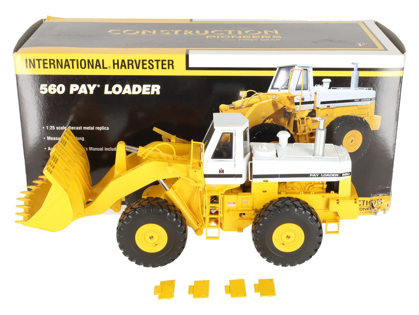 First Gear 40-0071 1:25 Diecast International Harvester 560 Pay Loader Harvester EX/Box