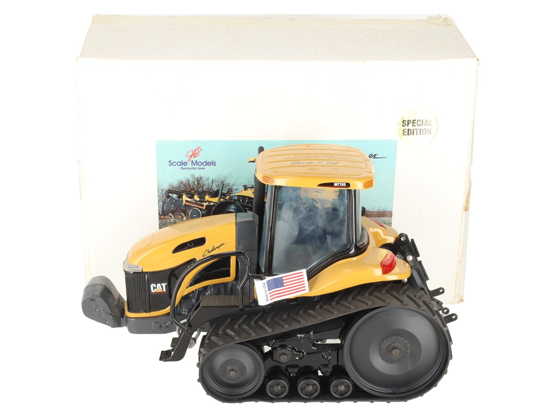Ertl KD-2353 1:16 Scale Diecast Caterpillar Challenger MT765 Diecast Tractor EX/Box