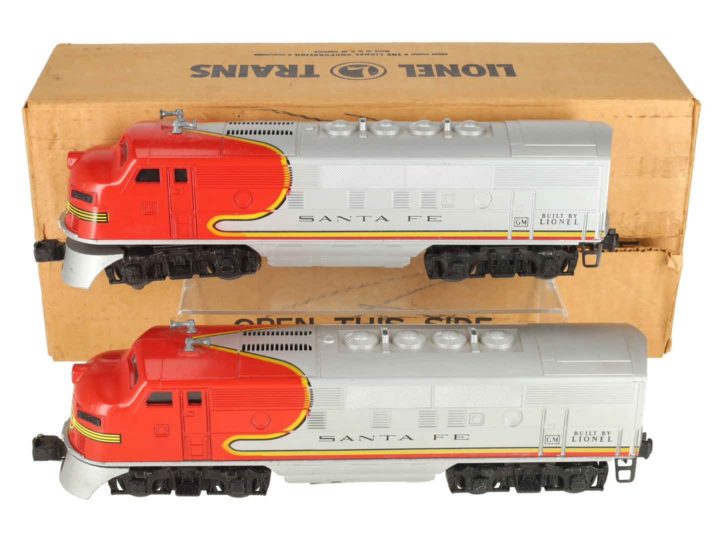 Lionel 2383 Vintage O Santa Fe F-3 AA Diesel Locomotives EX/Box