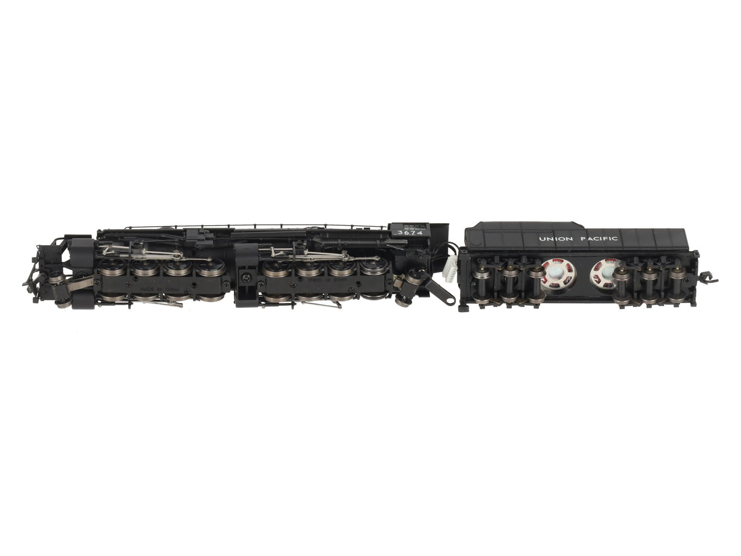 Walthers 920-90115 N Union Pacific Y3 2-8-8-2 Steam Locomotive & Tender #3674 LN/Box