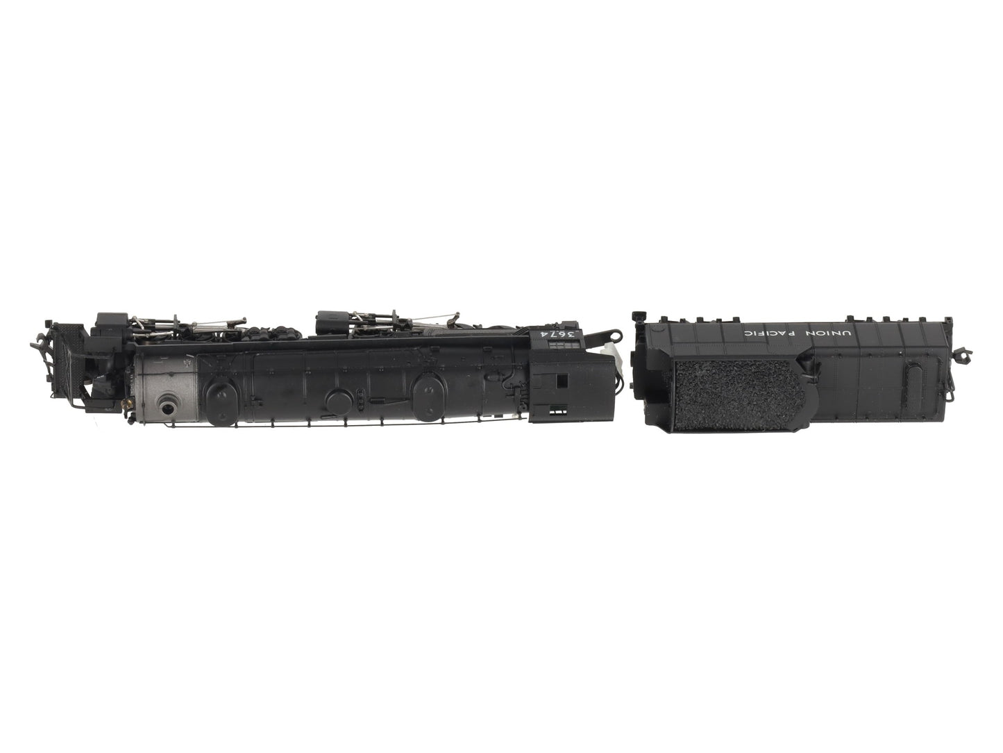 Walthers 920-90115 N Union Pacific Y3 2-8-8-2 Steam Locomotive & Tender #3674 LN/Box
