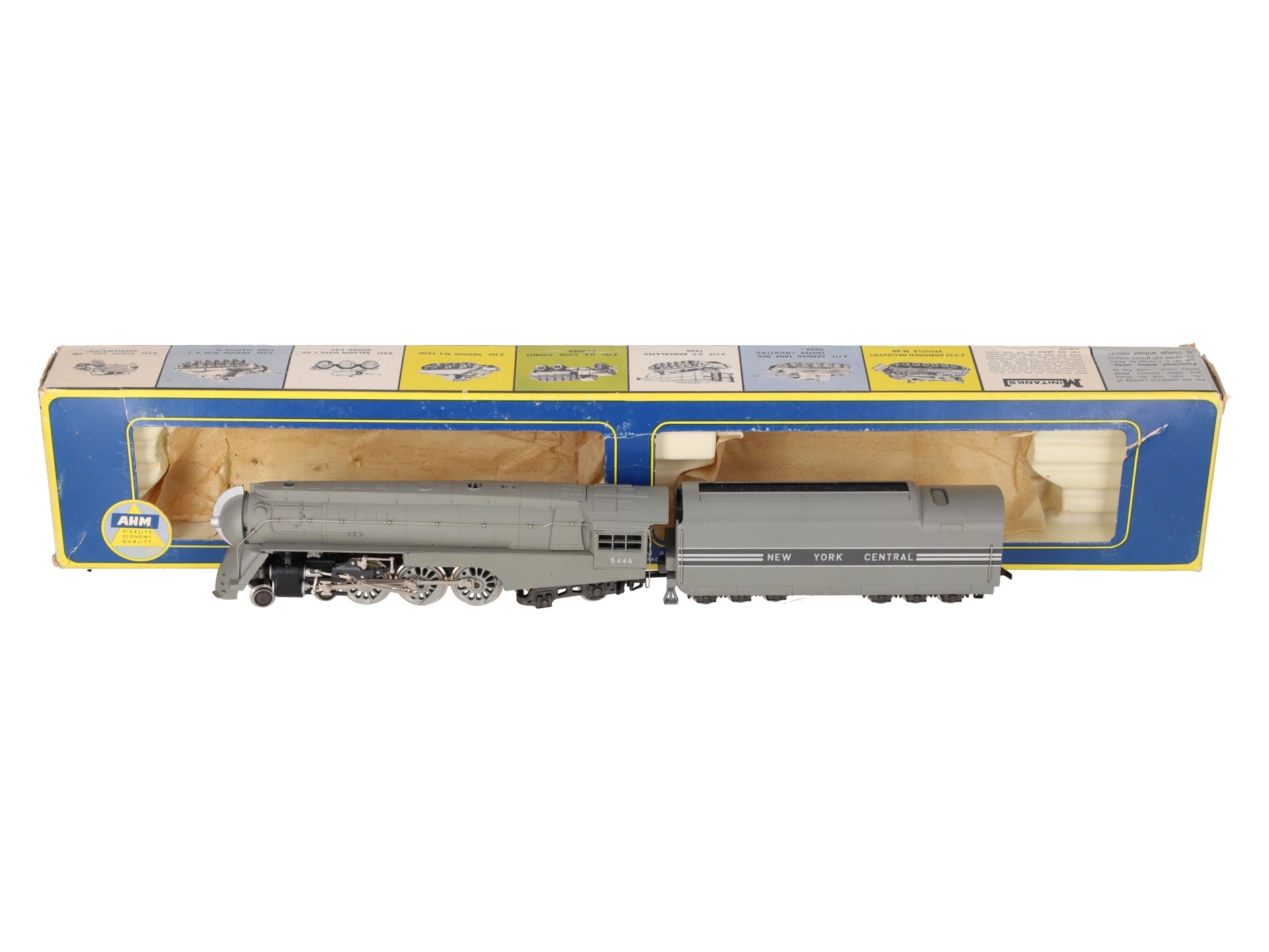 AHM 5095-B HO NYC Streamlined Hudson 4-6-4 Steam Locomotive w/ Tender #5446 VG/Box