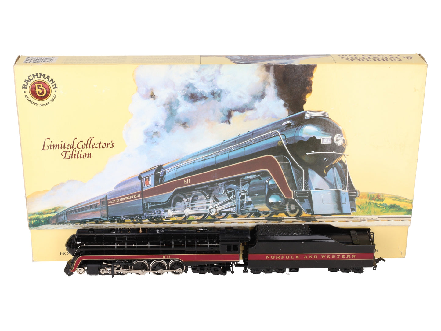 Bachmann 41-0657-A4 HO N&W Class J 611 4-8-4 Steam Locomotive & Tender #611 VG/Box
