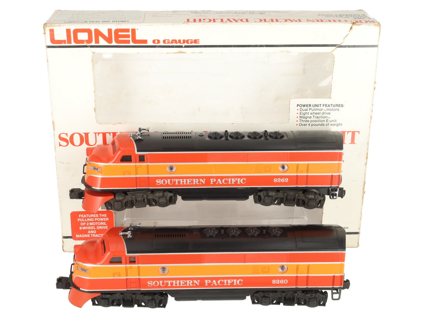 Lionel 6-8260 O Gauge Southern Pacific F3 AA Diesel Locomotive Set #8260/8262 EX/Box