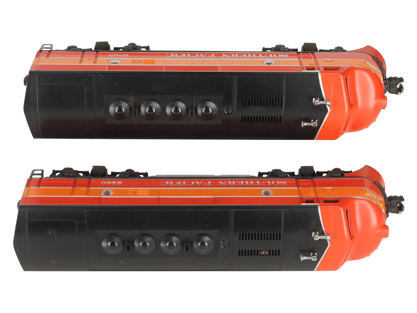 Lionel 6-8260 O Gauge Southern Pacific F3 AA Diesel Locomotive Set #8260/8262 EX/Box