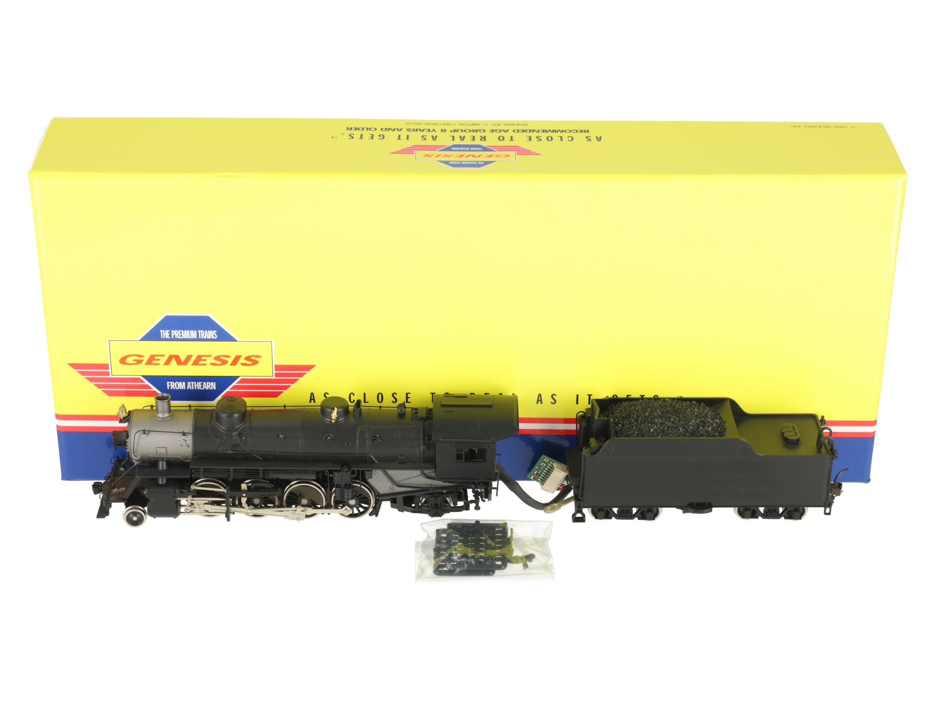 Athearn G9001 HO USRA 2-8-2 Mikado Undecorated Steam Locomotive & Tender EX/Box