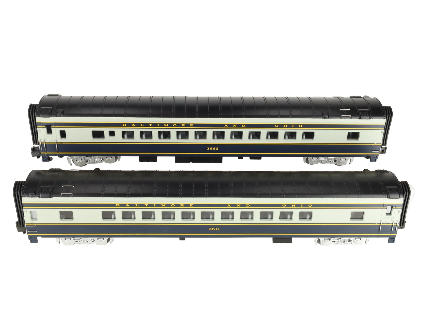 MTH 20-6665 O B&O 70' Streamlined Sleeper/Diner Passenger Car Set (Set of 2) EX/Box