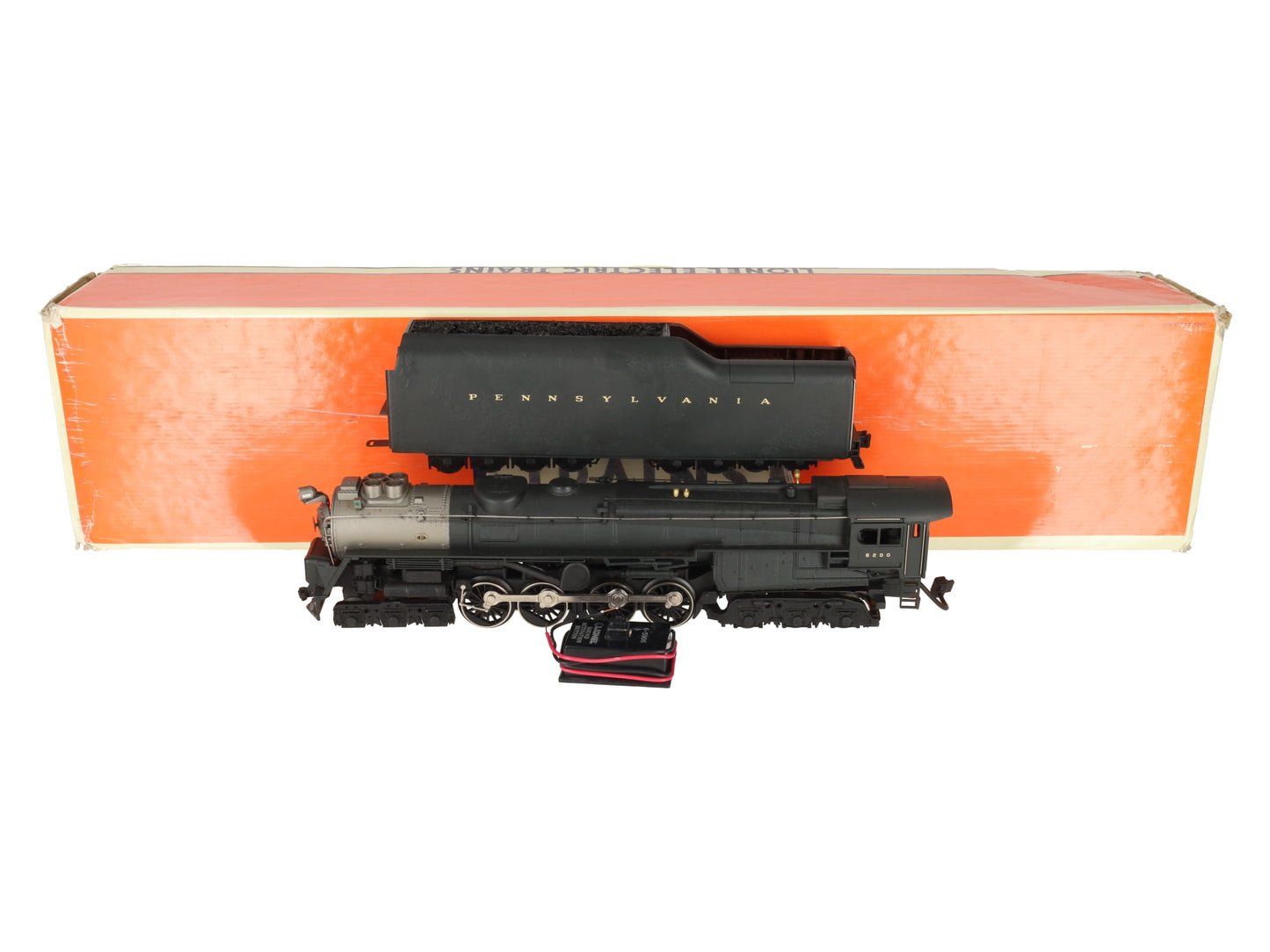 Lionel 6-18010 O PRR 6-8-6 Turbine Steam Locomotive & Tender with RS #6200 VG/Box