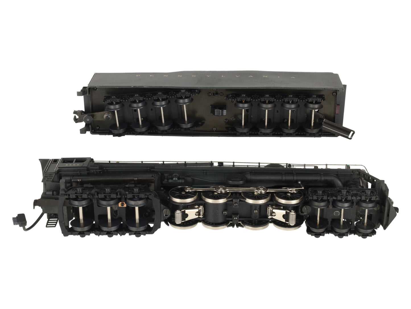 Lionel 6-18010 O PRR 6-8-6 Turbine Steam Locomotive & Tender with RS #6200 VG/Box