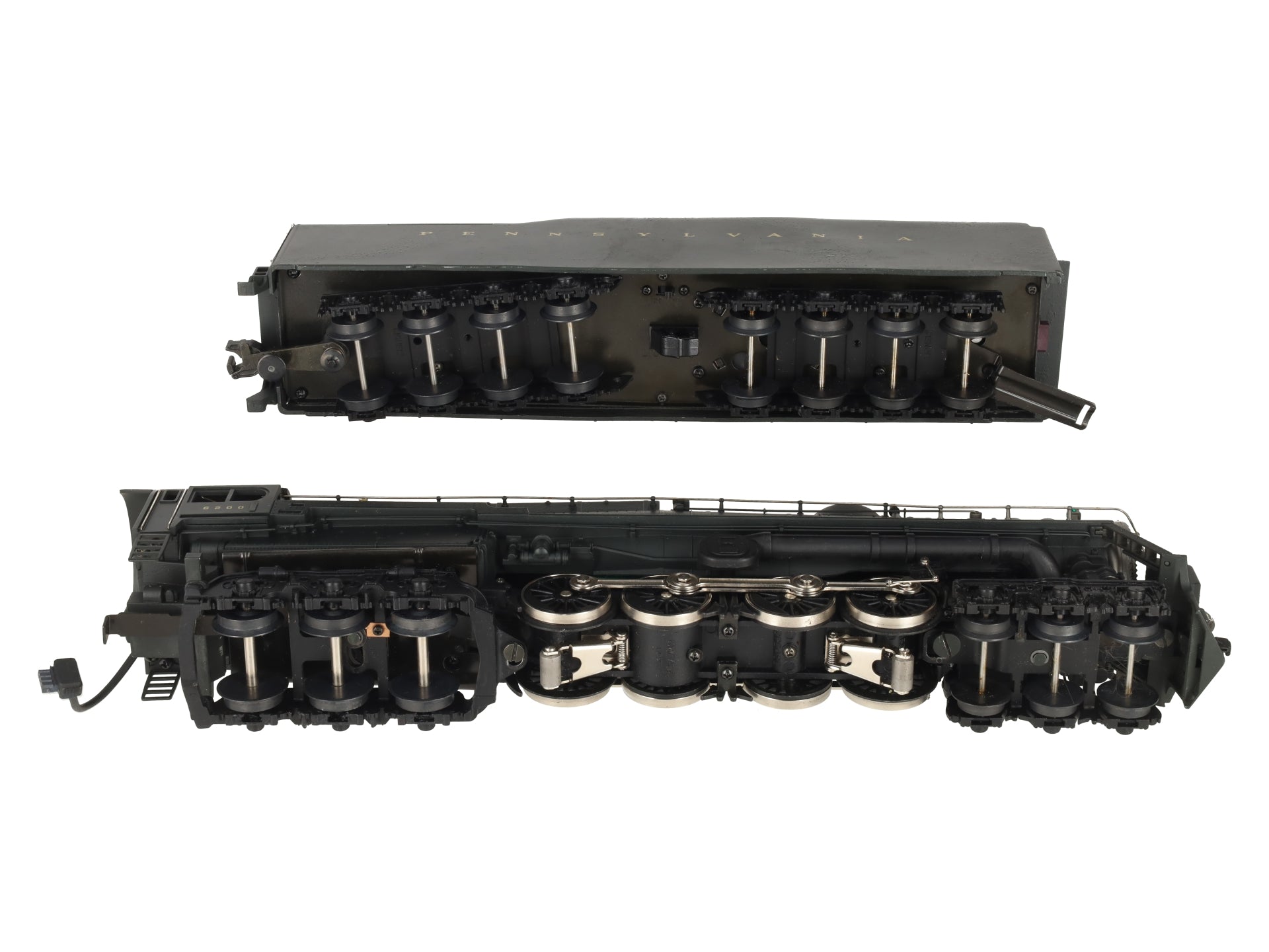 Lionel 6-18010 O PRR 6-8-6 Turbine Steam Locomotive & Tender with RS #6200 VG/Box