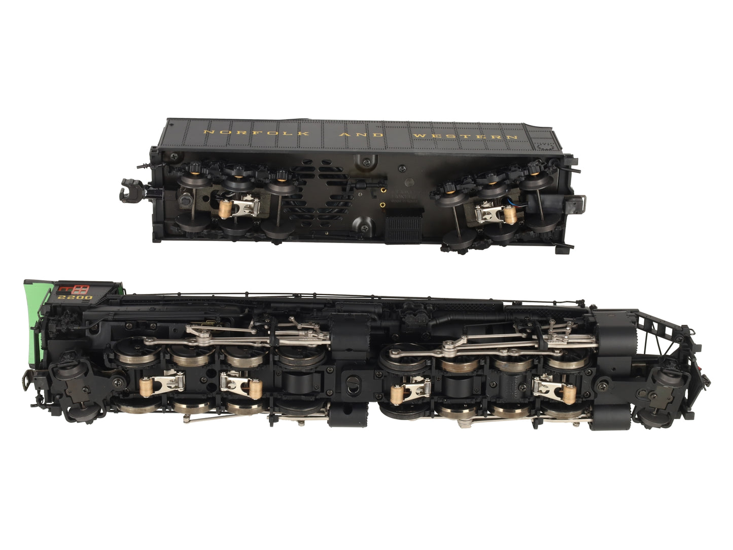 Lionel 6-28085 O Gauge N&W 2-8-8-2 Y6B Mallet Steam Locomotive & Tender #2200 NIB