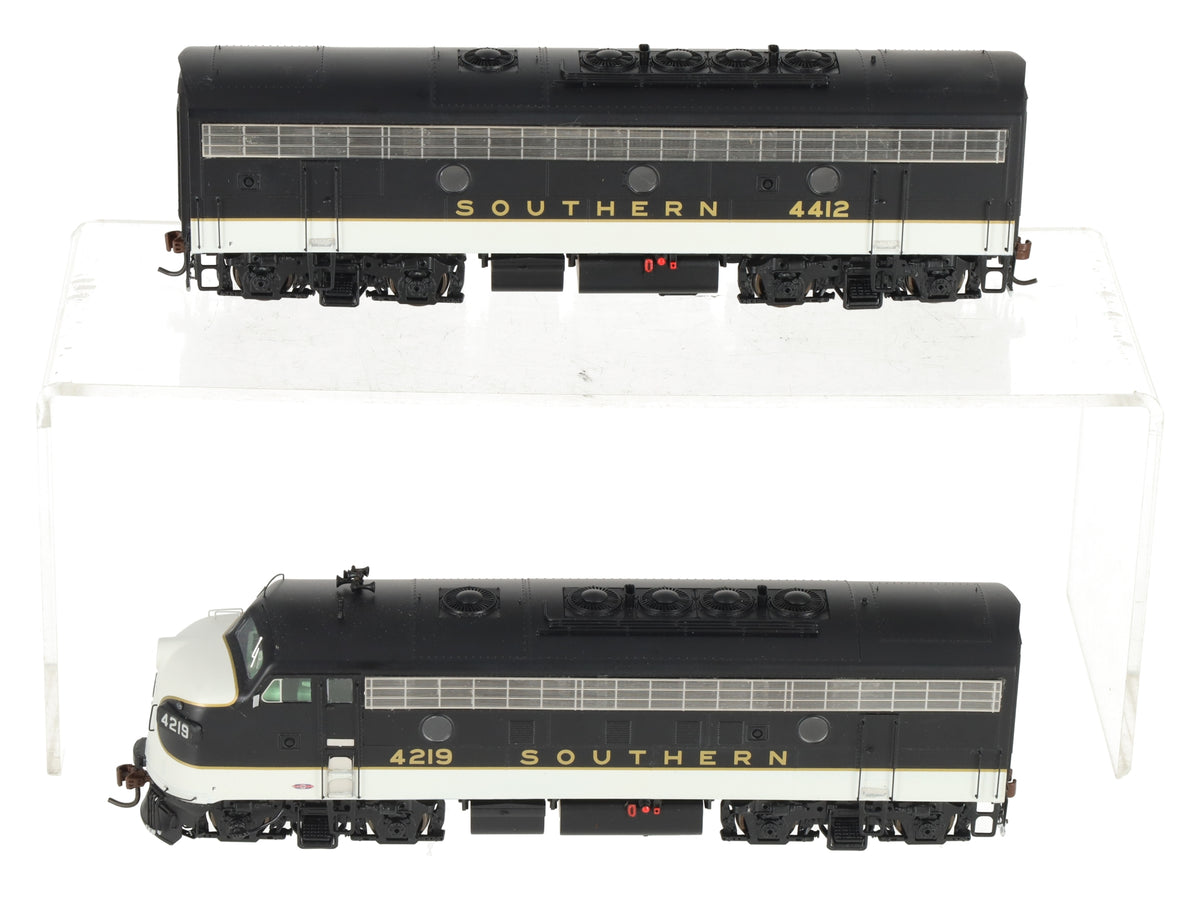 Athearn G22166 HO Southern F-7A/F 7B Diesel Locomotive Set w/ Sound EX/Box