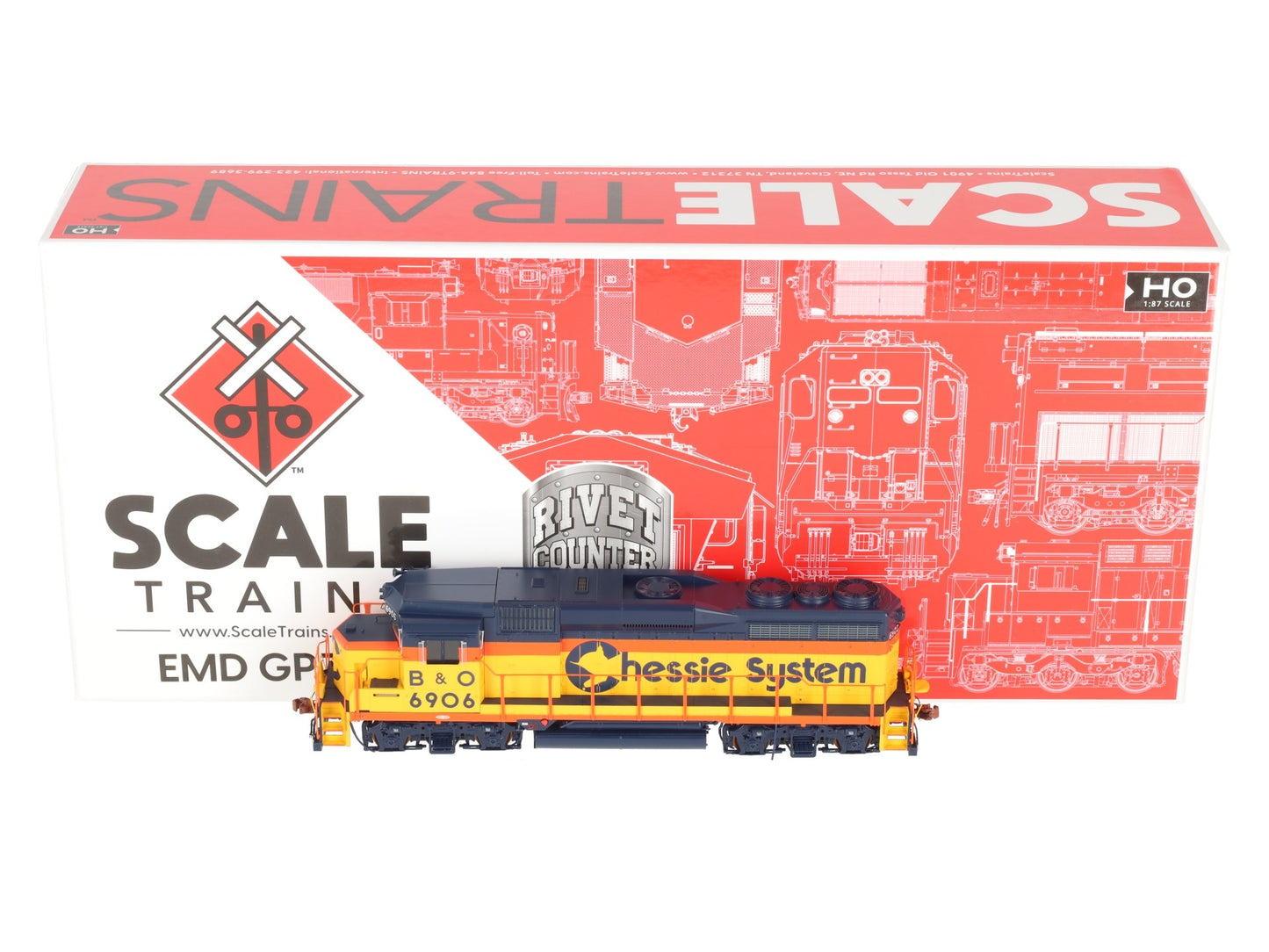Scale Trains SXT40953 HO Chessie B&O EMD GP30 Phase 1d Diesel Loco #6906 w/ DCC LN/Box