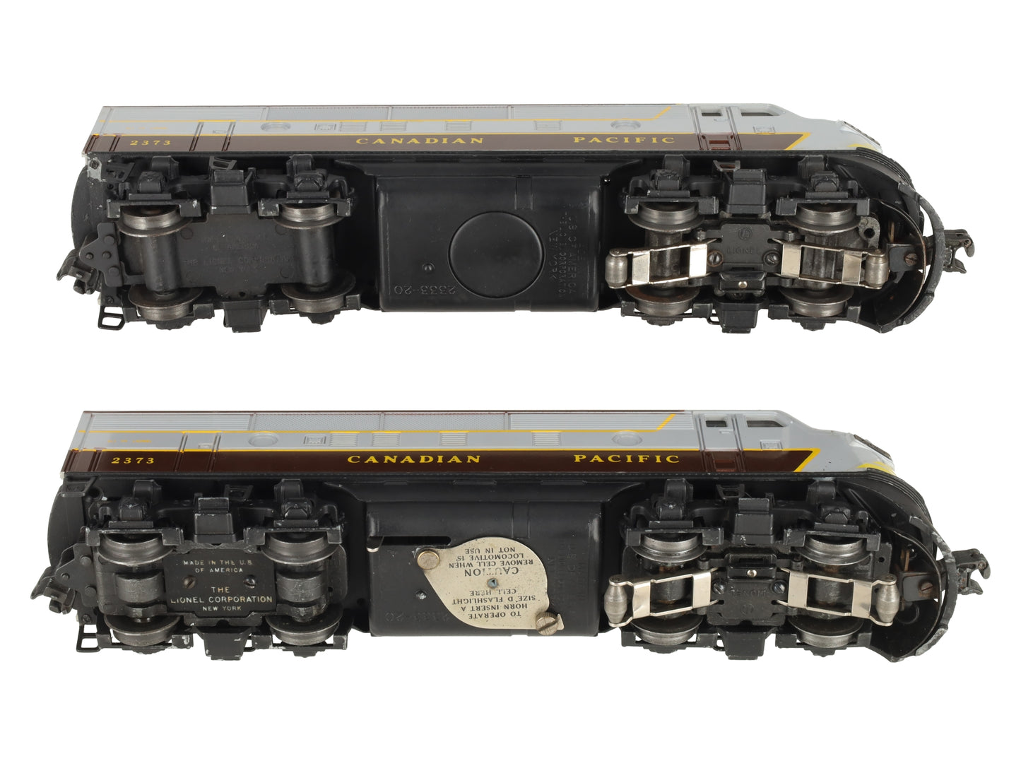 Lionel 2373 Vintage O Canadian Pacific F3 AA Diesel Locomotive Set