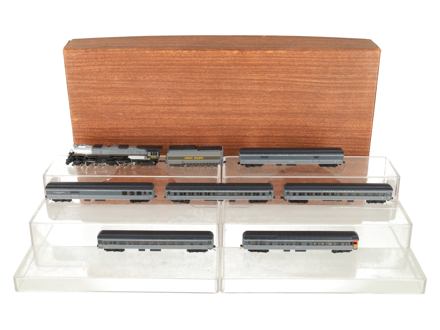 Con-Cor 8509 N Scale Union Pacific Portland Rose Limited Edition Steam Train Set EX/Box