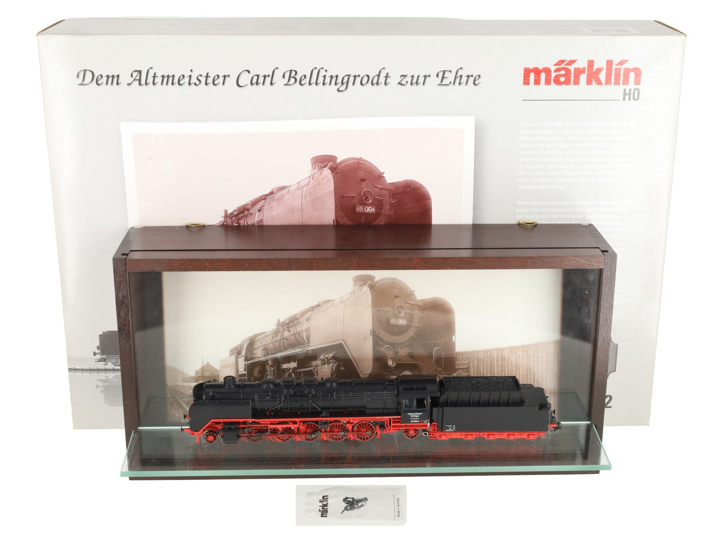 Marklin 37452 Steam Locomotive w/Display Case LN/Box