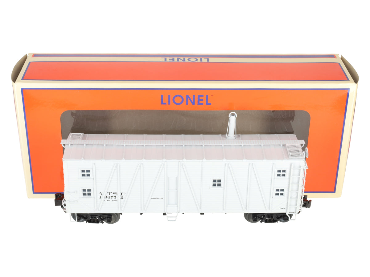 Lionel 1926141 O Scale Santa Fe Bunk Car #196752
