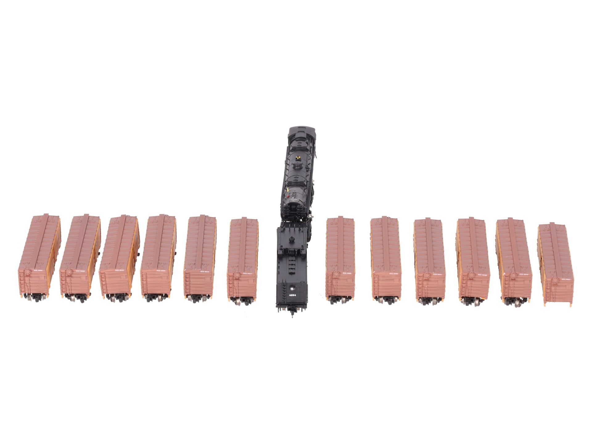 American Z-Line Z Scale 4-8-8-4 Steam Locomotive w/ Freight Cars (Set of 12) LN/Box