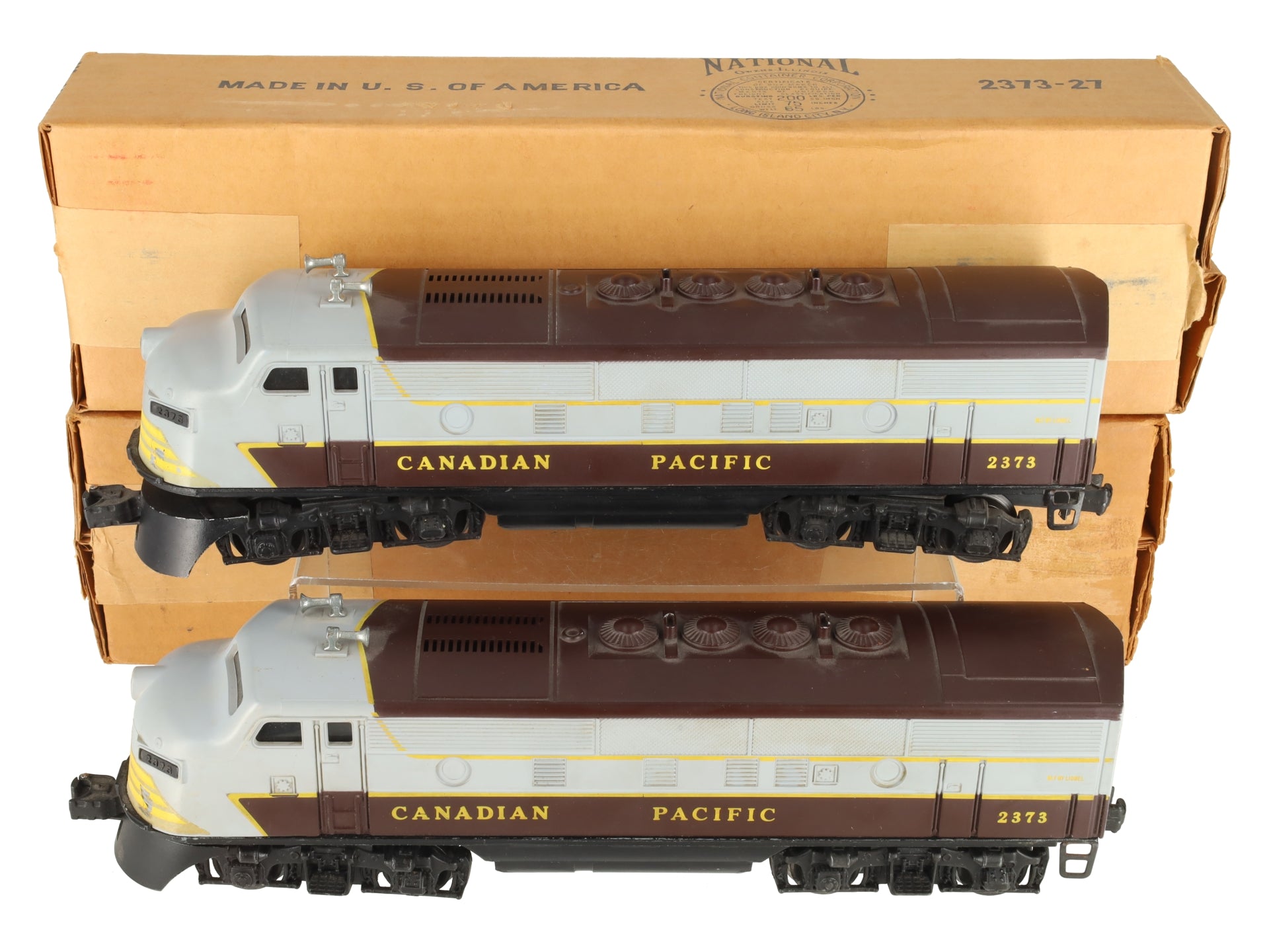 Lionel 2373 Vintage O Canadian Pacific F3 AA Diesel Locomotive Set VG/Box