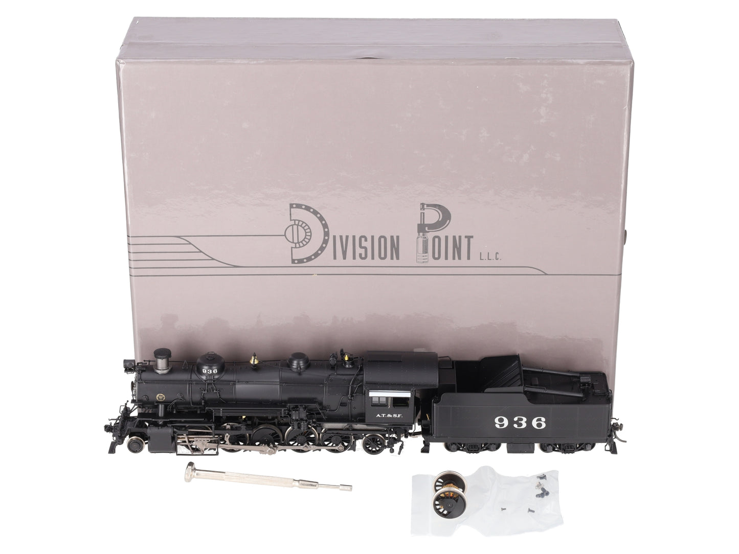 Boo-Rim Precision DP-3908 HO Brass AT&SF 2-10-2 Steam Locomotive & Coal Tender  LN/Box