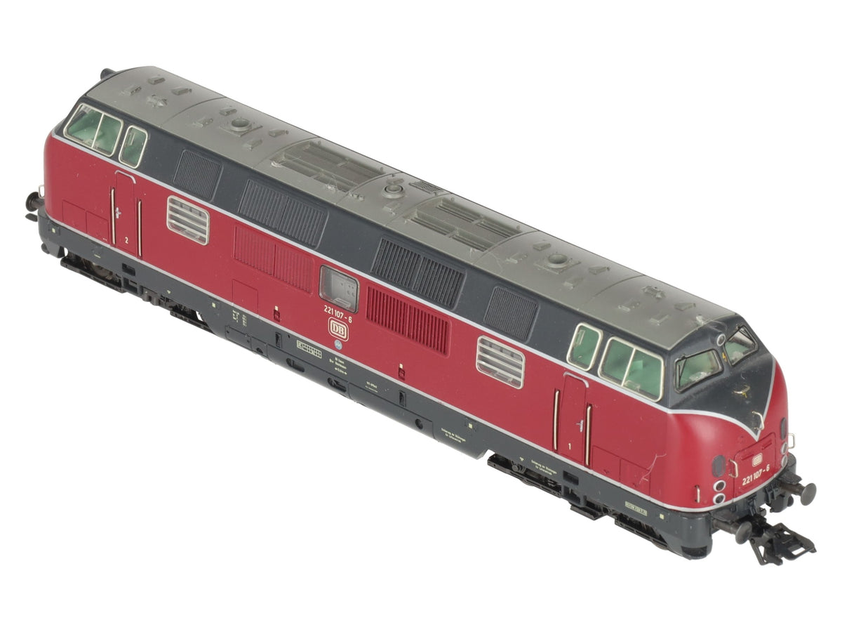 Marklin 3582 HO Scale Deutsche Bundesbahn (DB) Diesel Locomotive #221 107-6 LN/Box