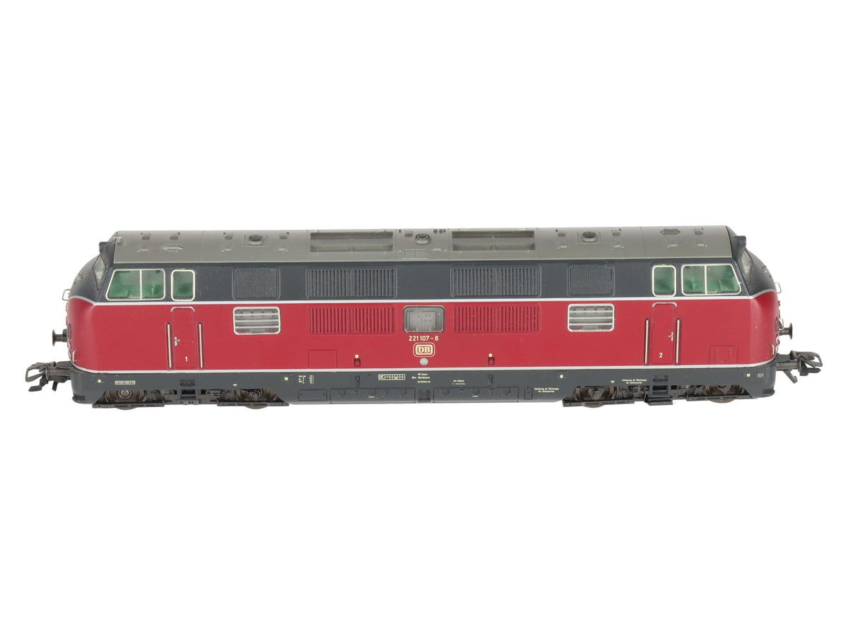 Marklin 3582 HO Scale Deutsche Bundesbahn (DB) Diesel Locomotive #221 107-6 LN/Box