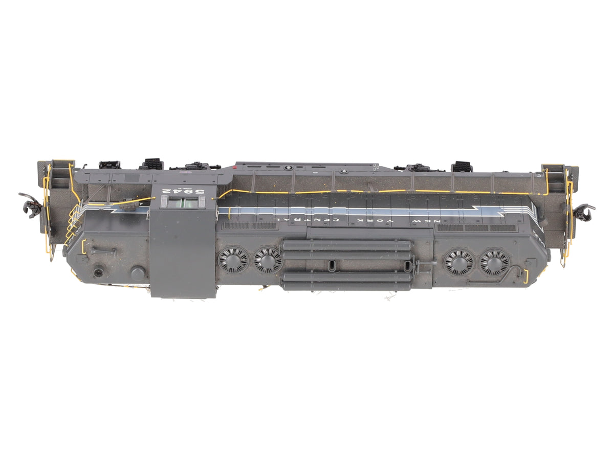 Athearn G62430 HO New York Central GP9 Torpedo Tubes Diesel Locomotive #5942 VG/Box