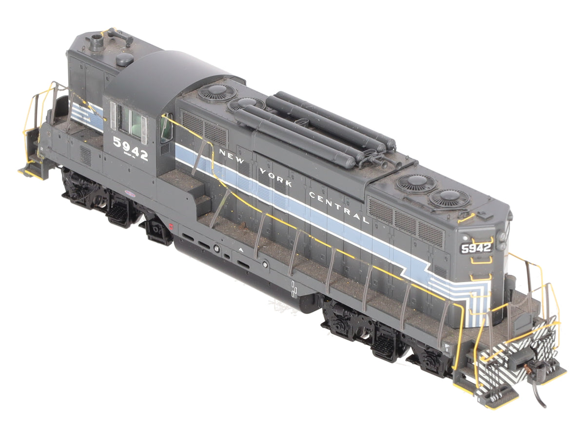 Athearn G62430 HO New York Central GP9 Torpedo Tubes Diesel Locomotive #5942 VG/Box