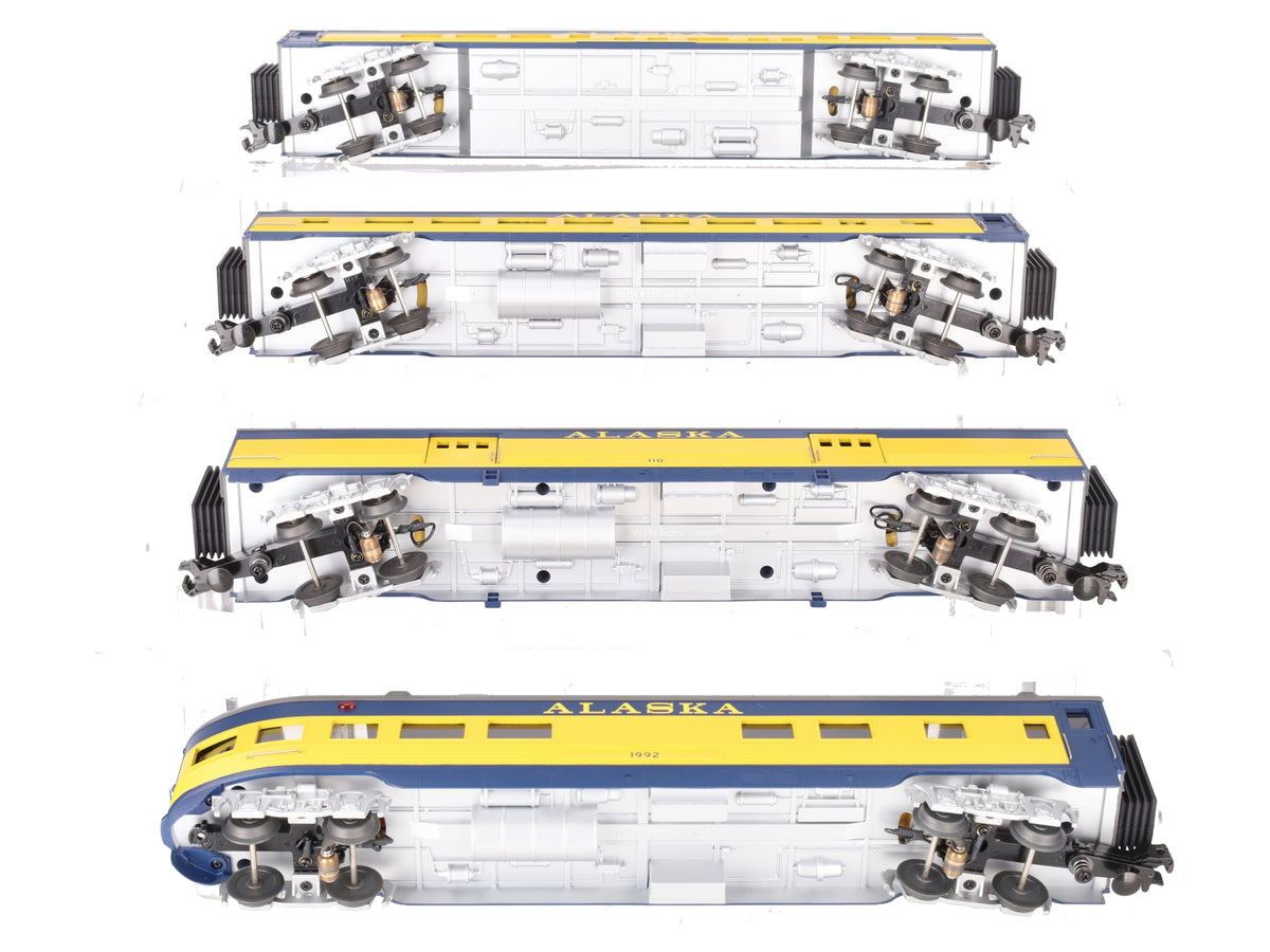 MTH 30-67009 O Alaska RailKing 60' Streamlined ABS Passenger Set (Set of 4) LN/Box