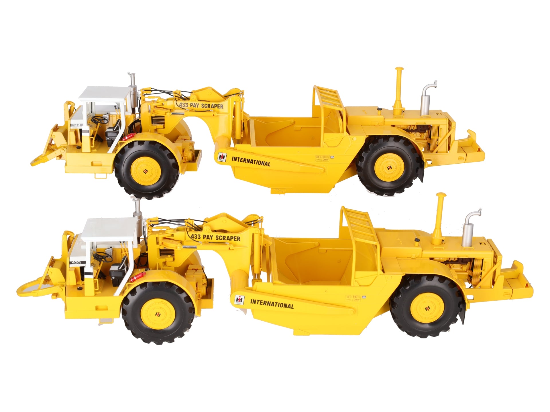 First Gear 70-0180 1:25 433 Dual Engine Pay Scraper (Pack of 2) LN/Box