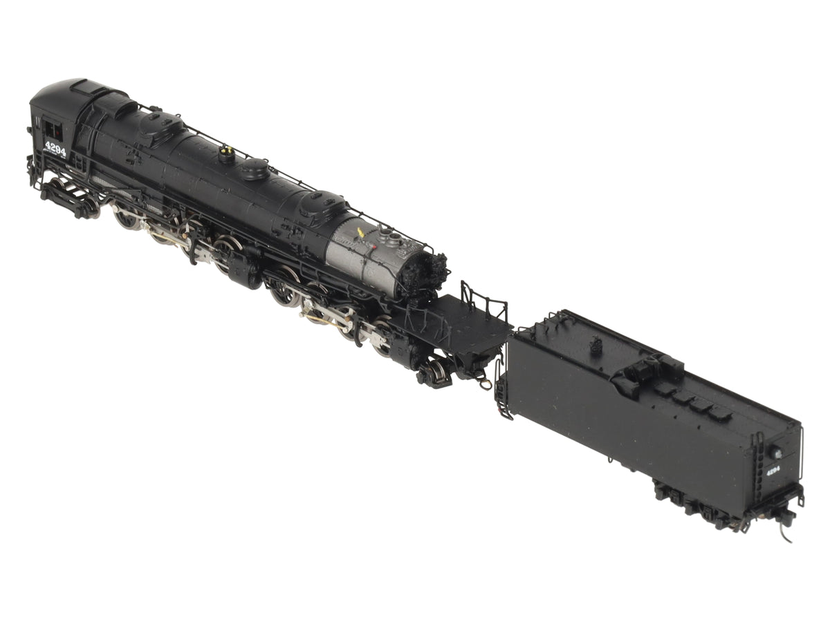 Z Scale BRASS 4-8-8-2 Cab Forward Steam Locomotive & Tender #4294 EX