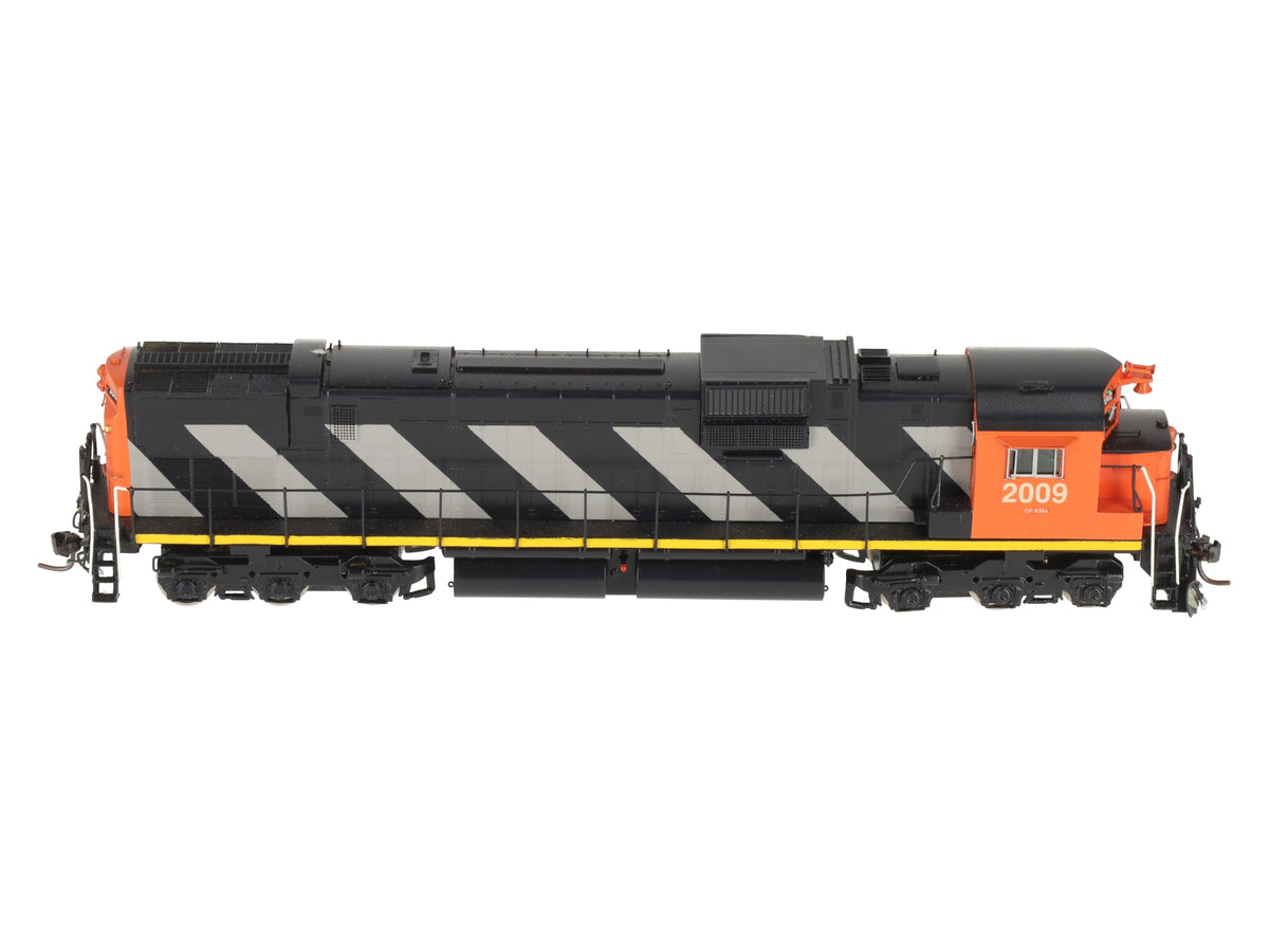Van Hobbies HO BRASS CNR C-630 Diesel Locomotive -Painted/Box