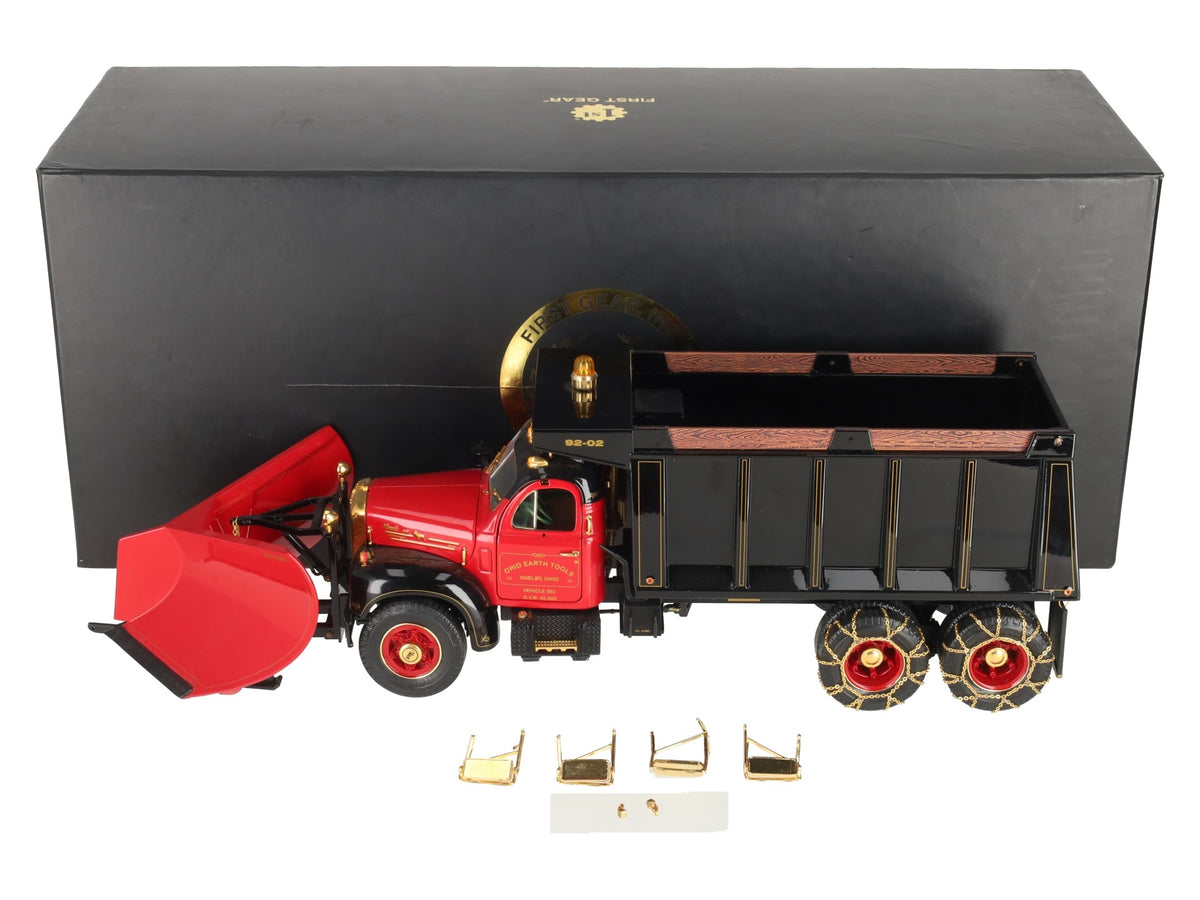 First Gear 1:25 Ohio Earth Tools 1960 Mack 10th Anniversary B Dump Truck w/Plow LN/Box