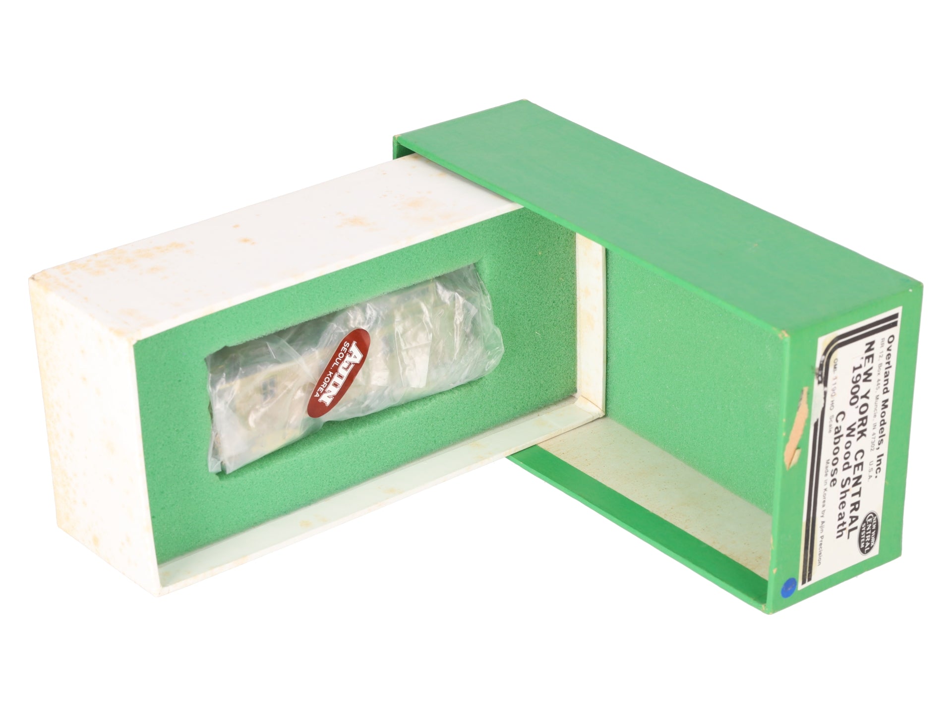 Overland 1190 HO Scale New York Central Woodside Caboose- Unpainted EX/Box