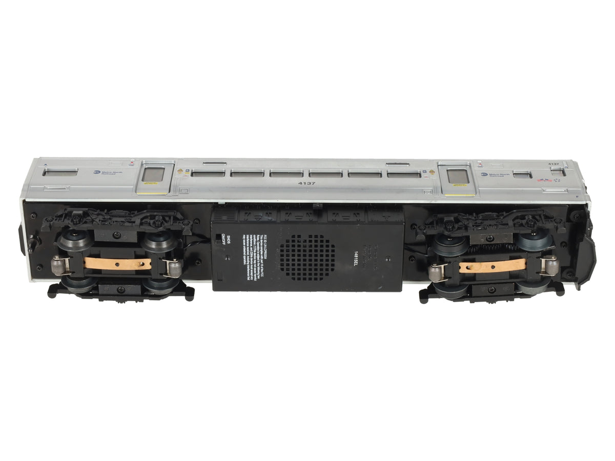 Lionel 6-82188 O Gauge Metro-North LionChief M7 Commuter Locomotive EX