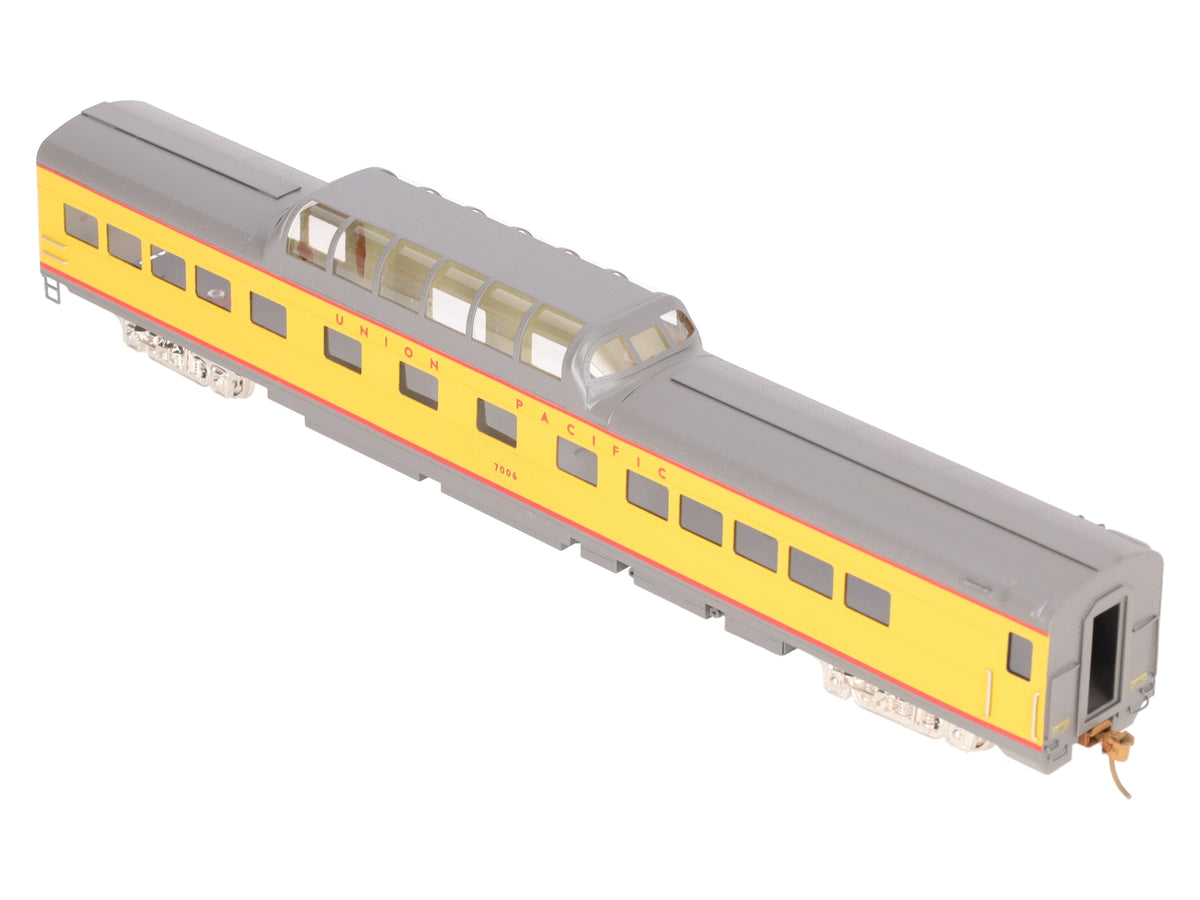S. Soho & Co. 0466 HO BRASS Union Pacific Dome-Chair Coach Car #7000 - Painted/Box