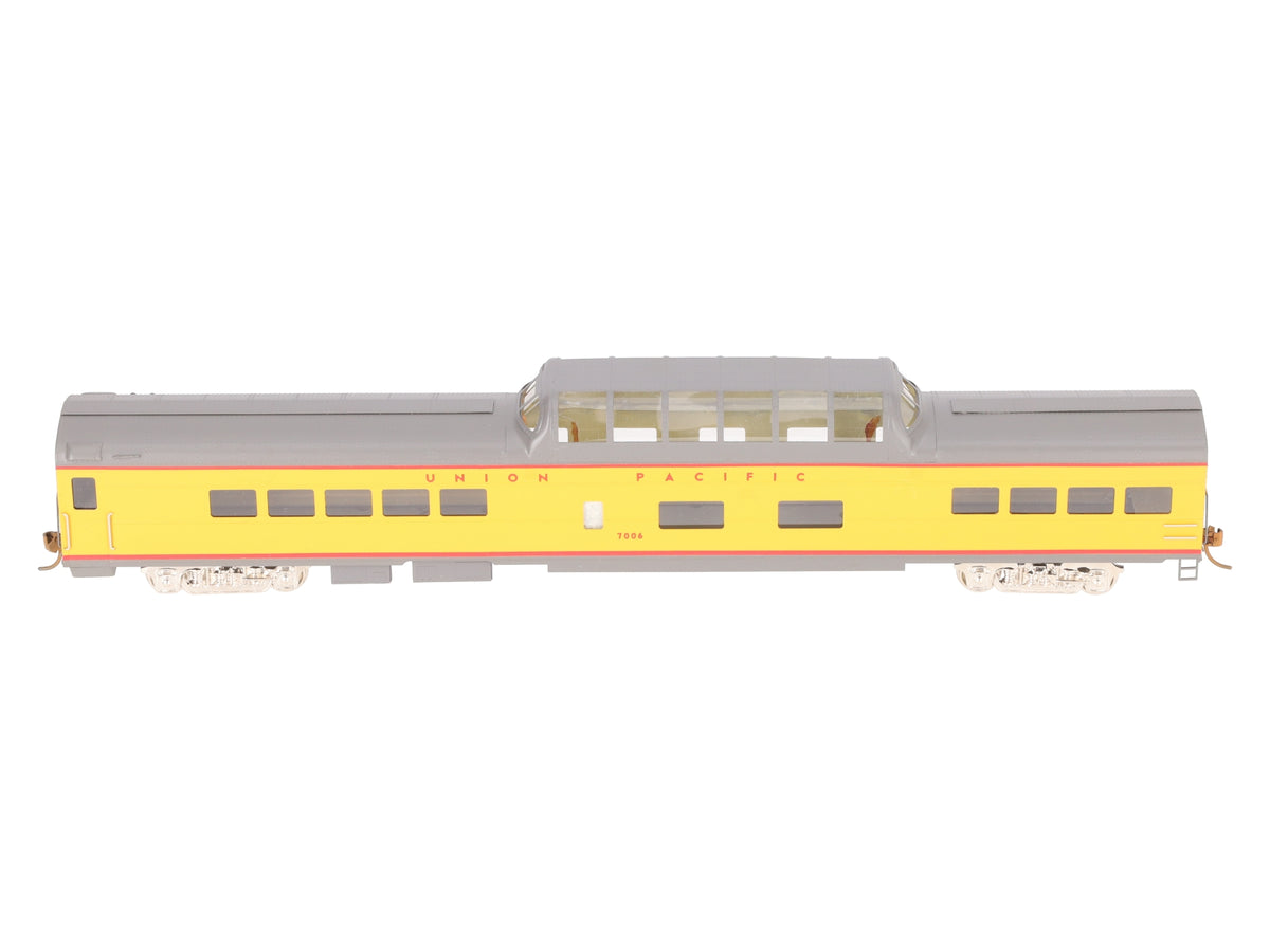 S. Soho & Co. 0466 HO BRASS Union Pacific Dome-Chair Coach Car #7000 - Painted/Box