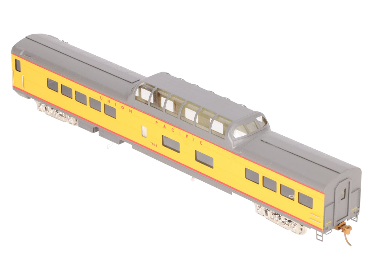 S. Soho & Co. 0466 HO BRASS Union Pacific Dome-Chair Coach Car #7000 - Painted/Box