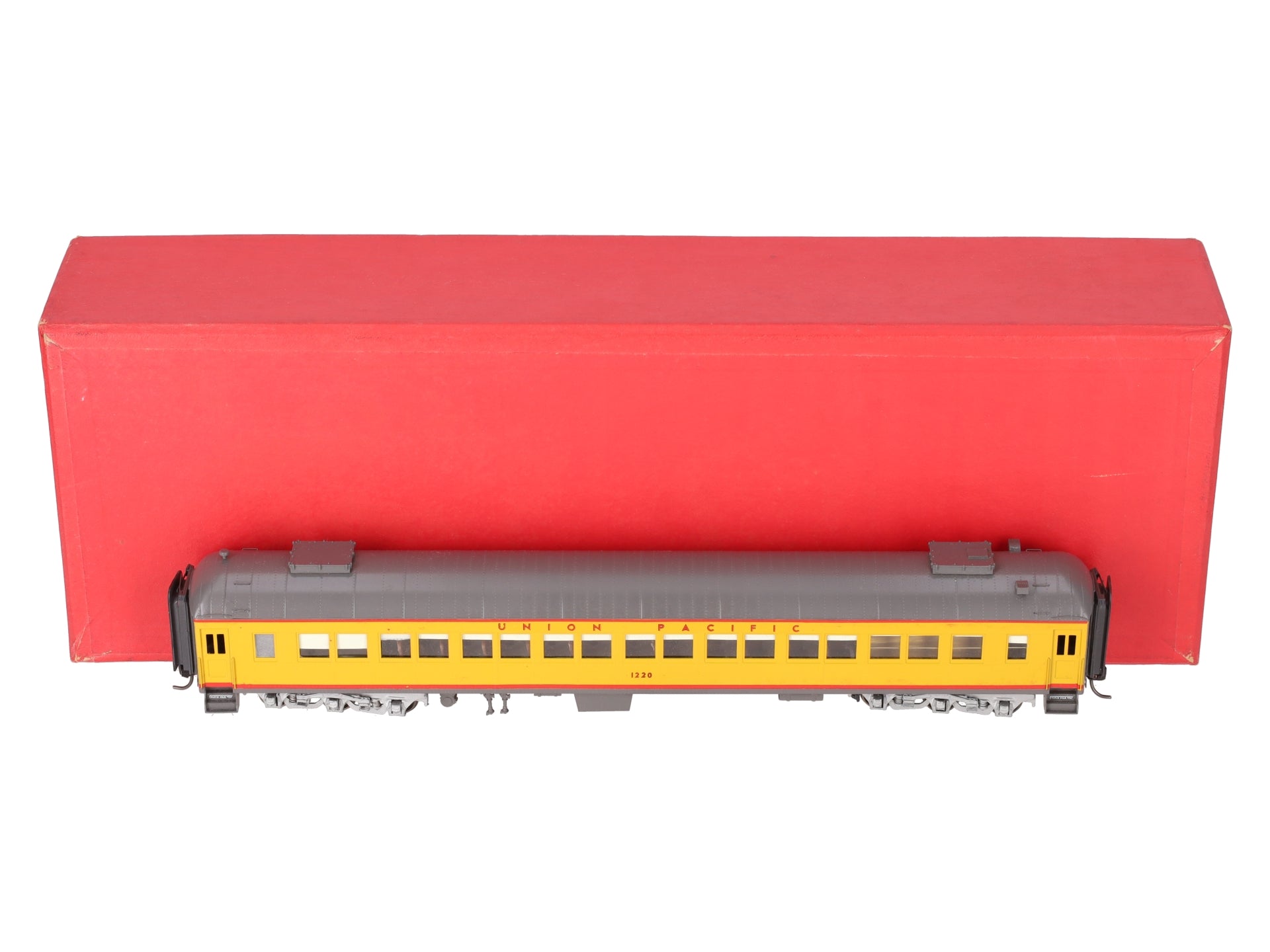 The Coach Yard HO Scale Union Pacific 79' Harriman-Chair Coach Car #1220 - Ptd/Box