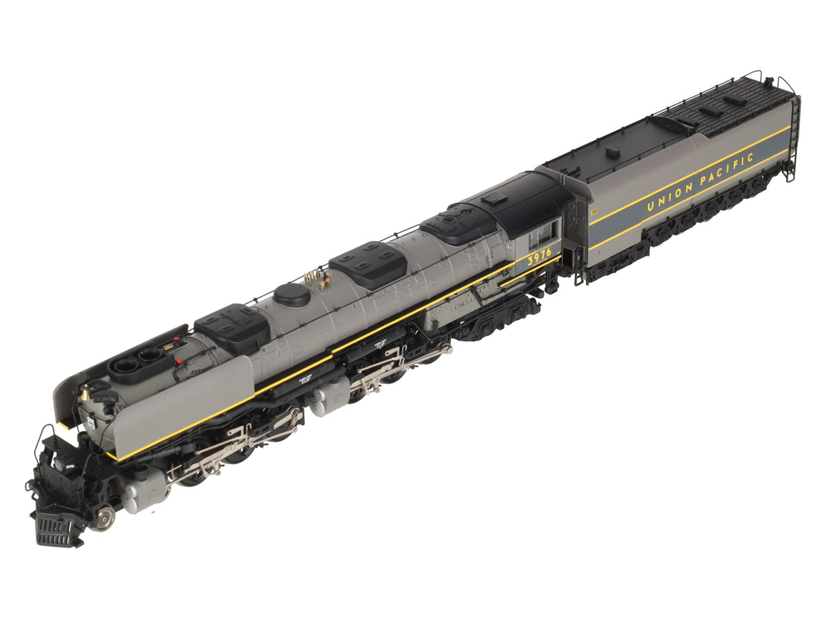 Lionel 6-58004 HO Union Pacific Challenger Steam Locomotive w/DCC #3976 LN/Box
