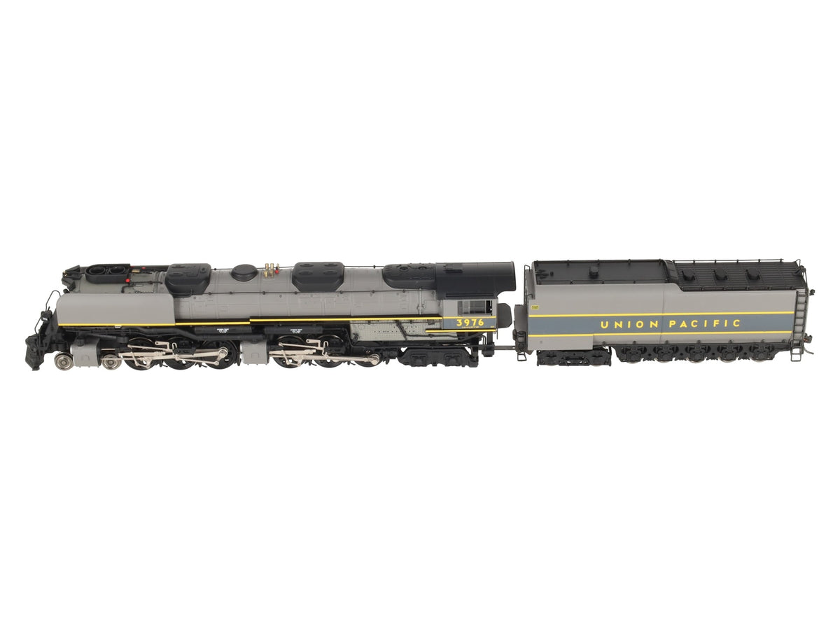 Lionel 6-58004 HO Union Pacific Challenger Steam Locomotive w/DCC #3976 LN/Box