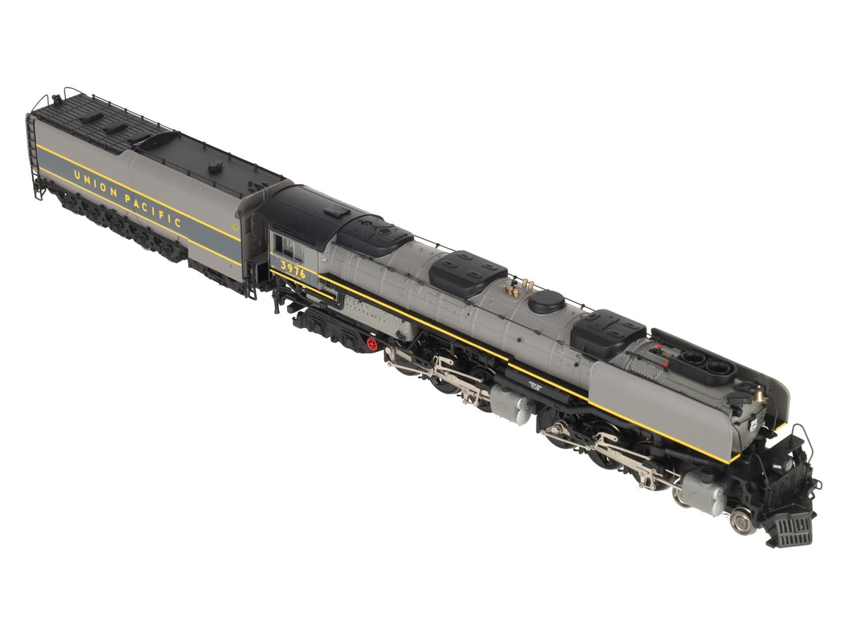 Lionel 6-58004 HO Union Pacific Challenger Steam Locomotive w/DCC #3976 LN/Box